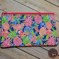 READY TO SHIP!! XL Quilted Zipper Pouch - Pineapples